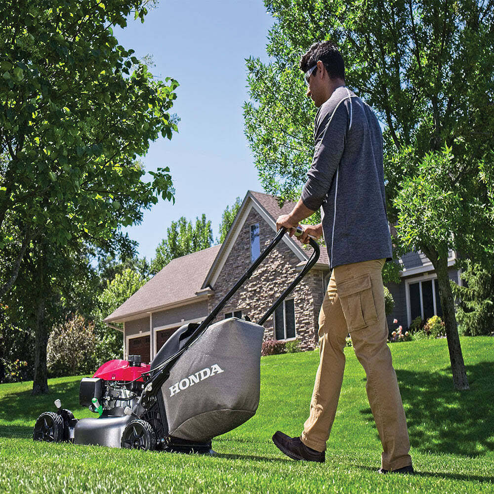 Honda HRN216VKA (21") 167cc 3-in-1 Self Propelled Lawn Mower