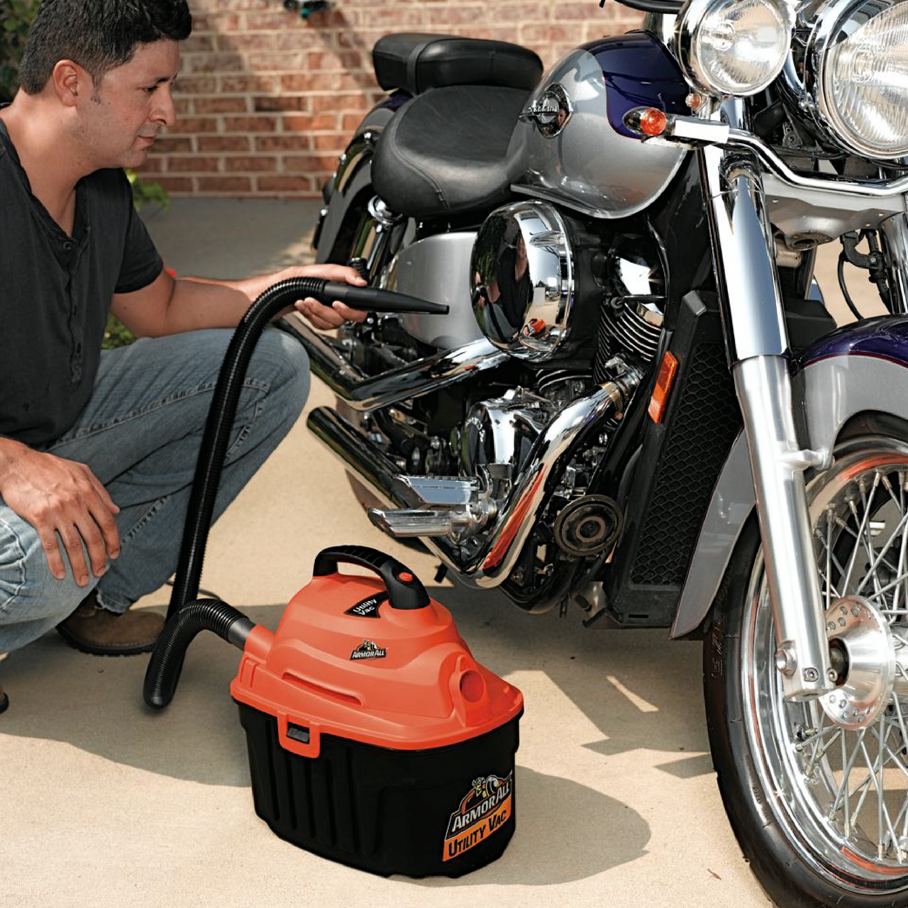 Armor All 2.5-Gallon* 2 Peak HP† Wet/Dry Vac, AA256