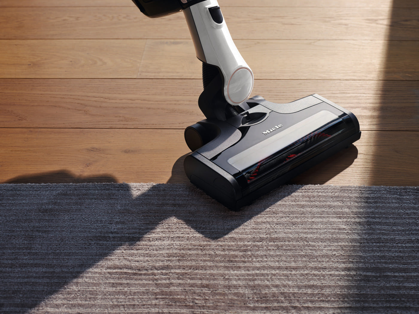 Miele Triflex HX1 Cordless Stick Vacuum — Lotus White